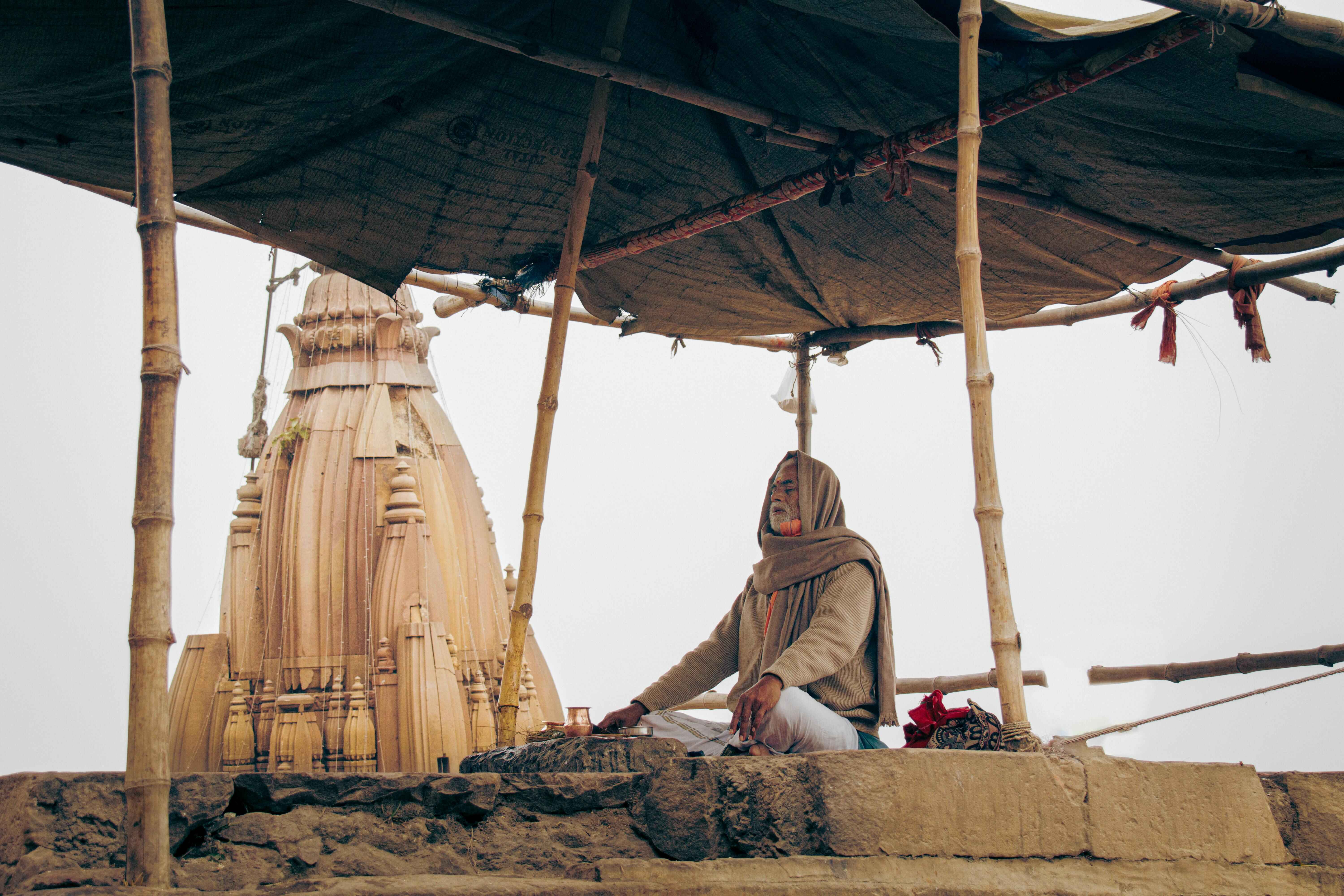 What to See Near Kashi Vishwanath Temple?